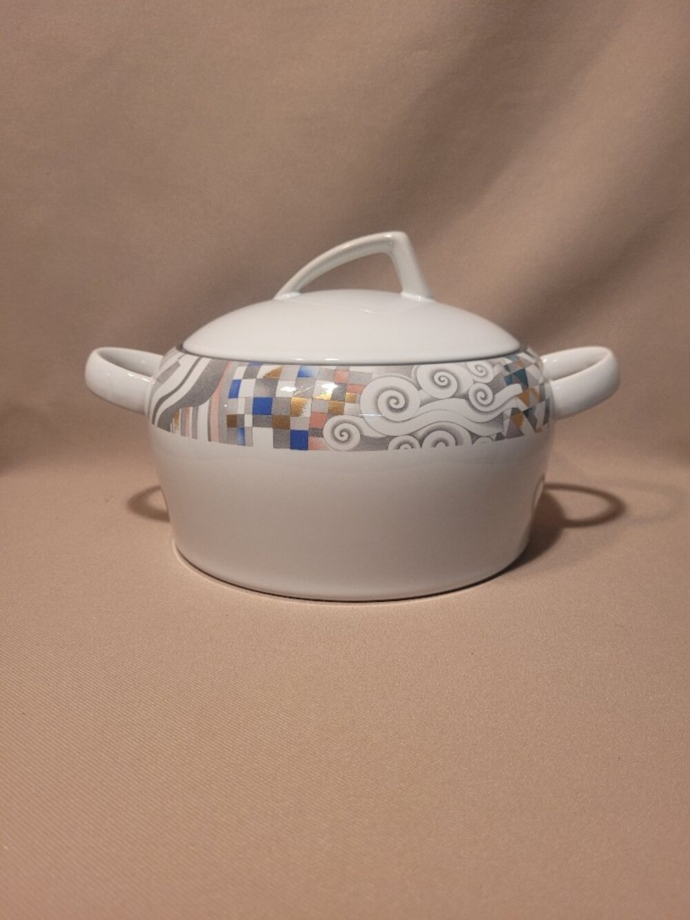 Noritake Aspiration 8447 Round Covered Vegetable Casserole Bowl with Lid NEW
